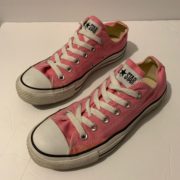 light pink converse shoes